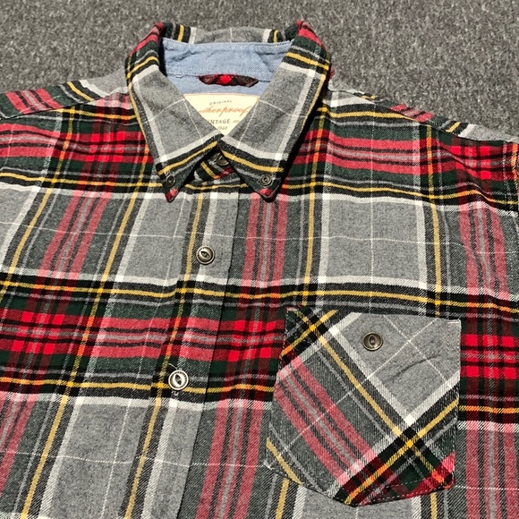 Men’s Weatherproof Vintage Button Down Flannel - Picture 2 of 4